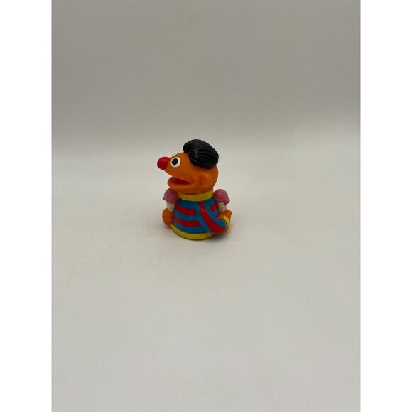 Vintage Tara Toys Sesame Street Ernie with Ice Cream Finger Puppet Toy - Picture 3 of 8